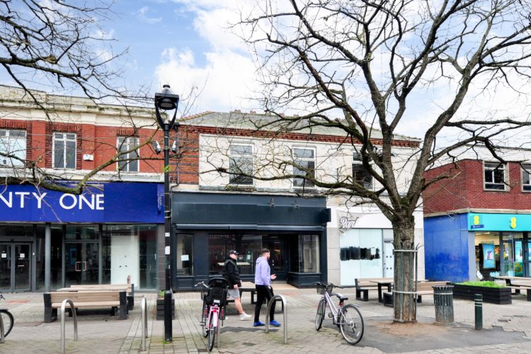 freehold retail shop investment near me Goole, Humberside