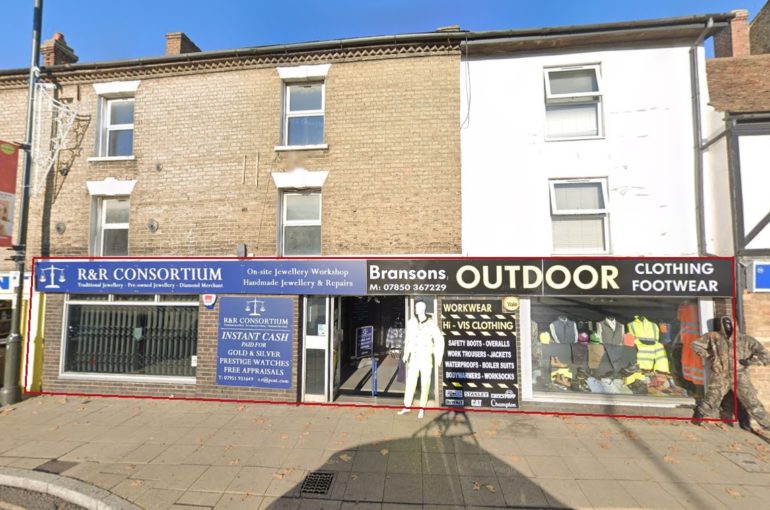 virtual freehold retail investment near me Biggleswade