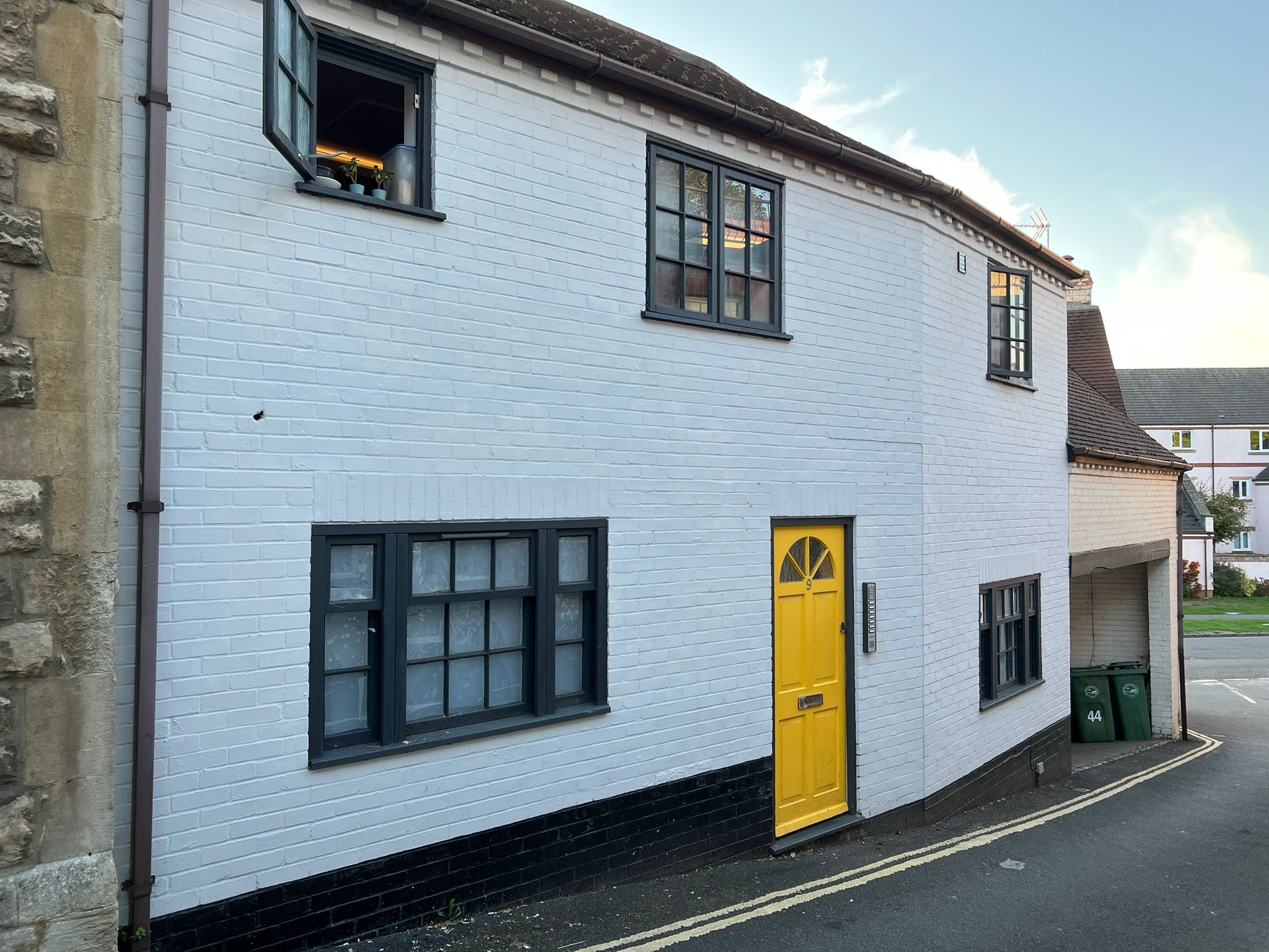 Buckingham 5 Studio Flats with Development Opportunity Blue Alpine